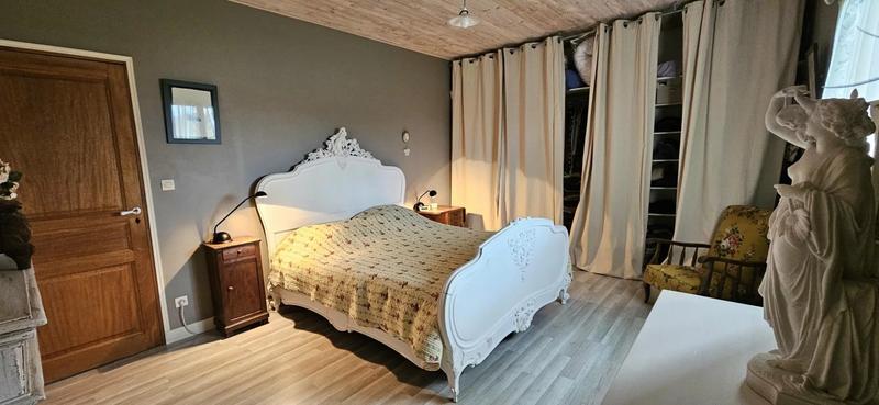 Propriété - 148 m² - 6 pièces