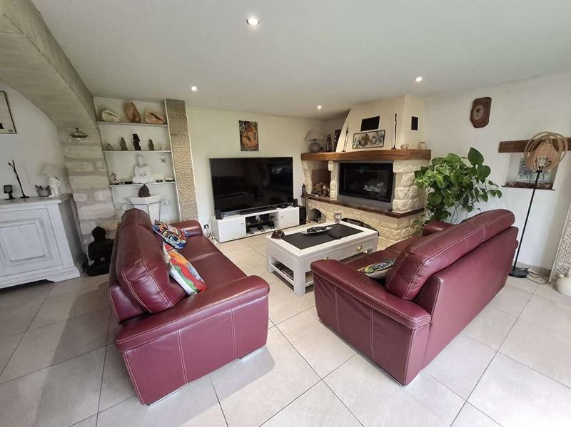 Maison - 147 m² - 8 pièces