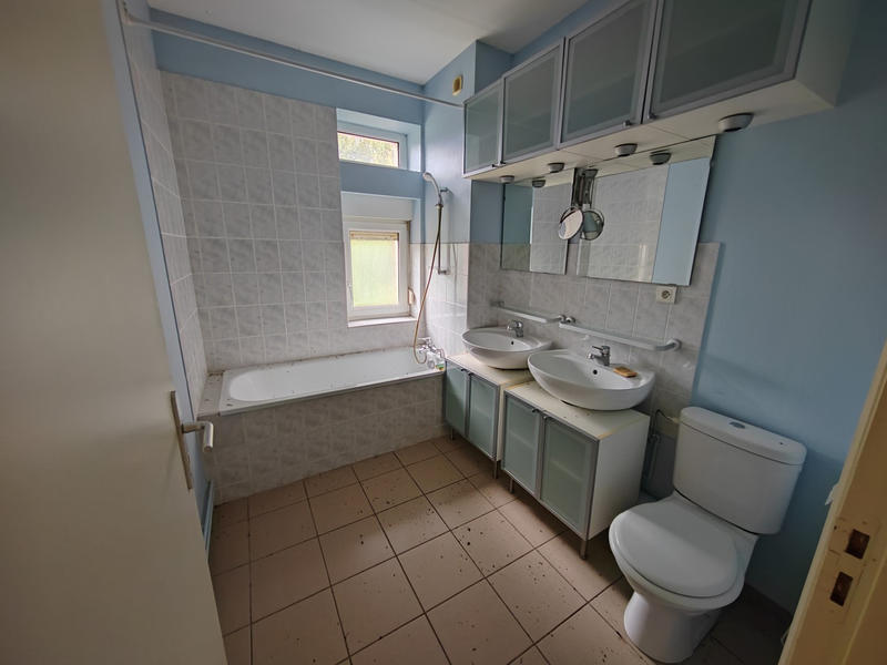 Maison - 138 m² - 8 pièces