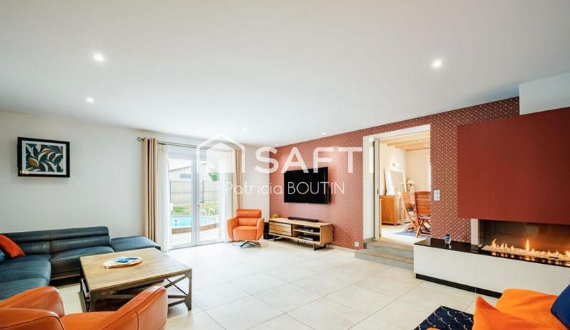 Maison - 249 m² - 11 pièces