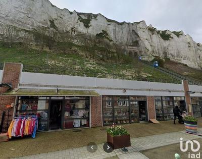 Local commercial - 143 m²