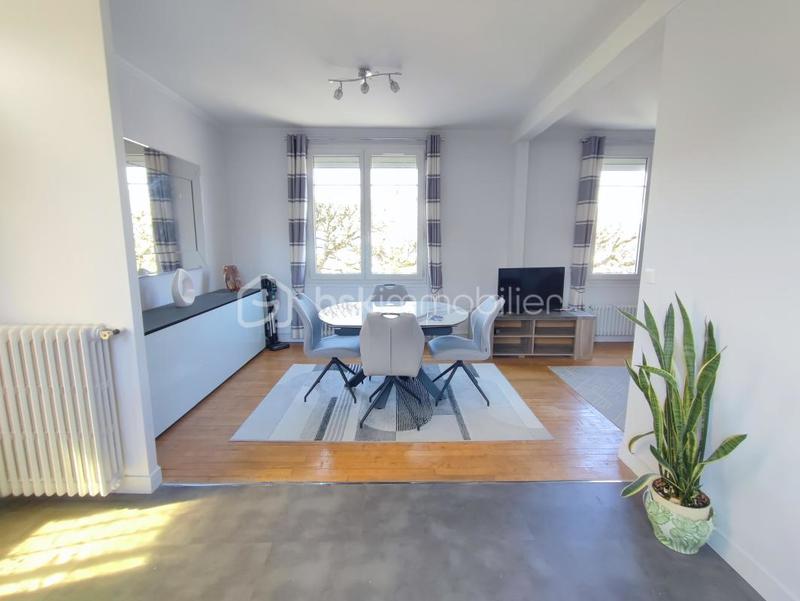 Maison en pierre - 83 m² - 5 pièces