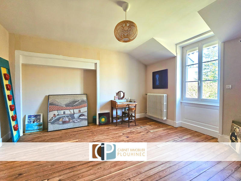 Maison - 180 m² - 5 pièces