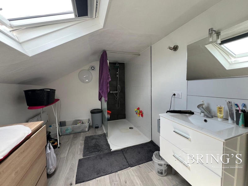 Maison - 80 m² - 4 pièces