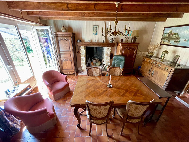 Maison - 90 m² - 4 pièces