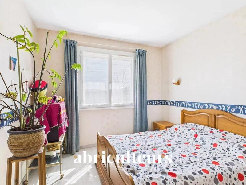 Maison - 96 m² - 7 pièces