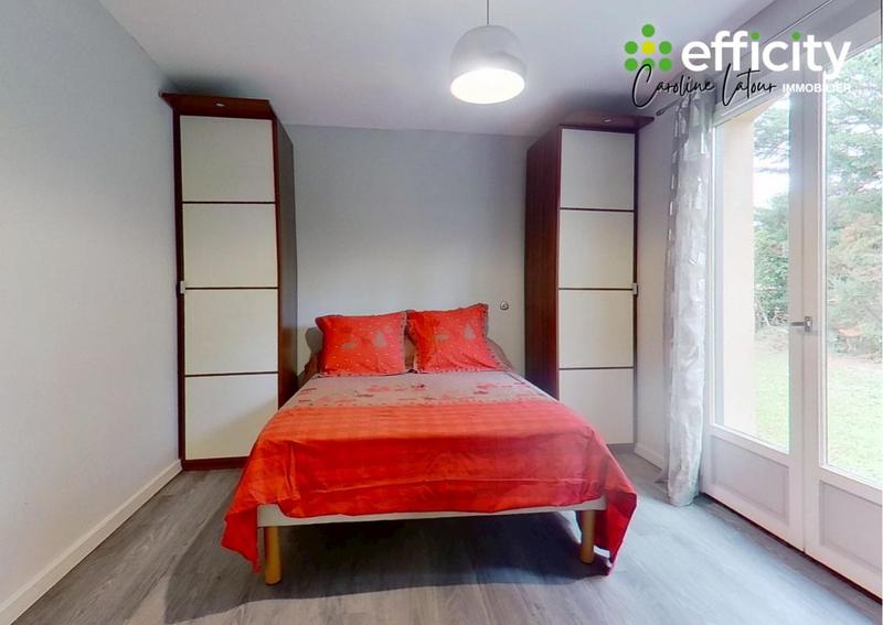 Maison - 121 m² - 6 pièces