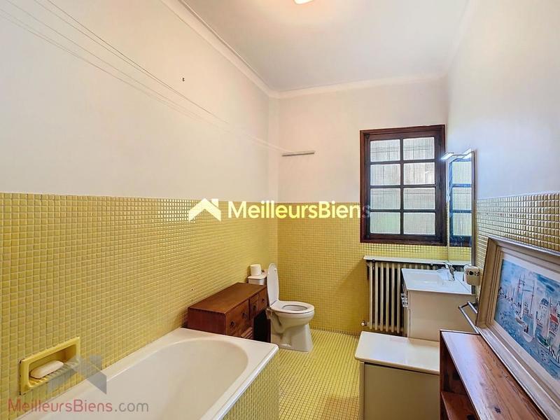 Appartement - 161 m² - 6 pièces