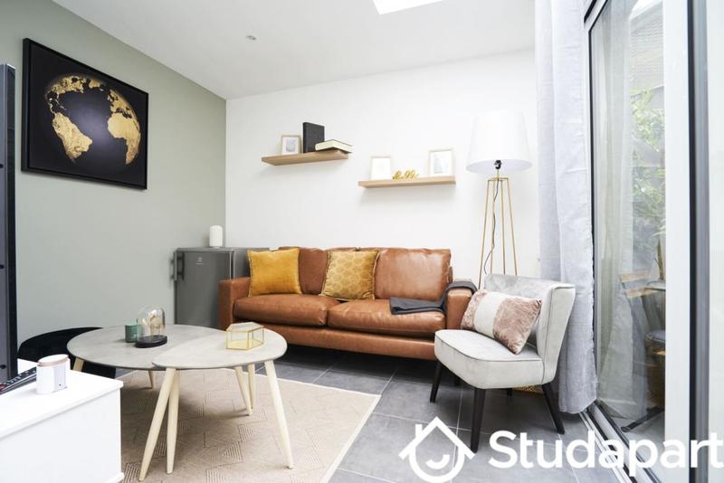 Chambre - 12 m² - 1 pièce