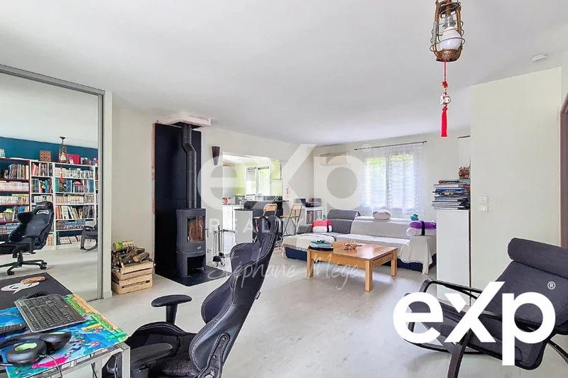 Maison - 97 m² - 5 pièces