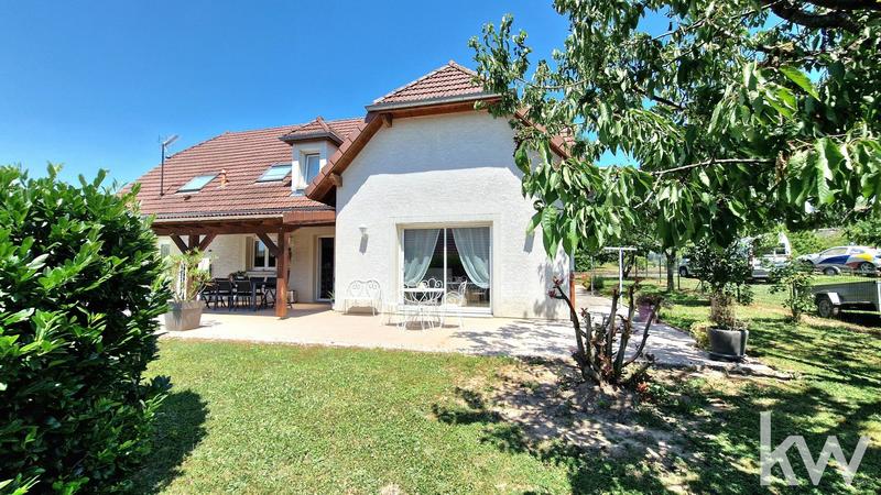 Maison - 189 m² - 8 pièces