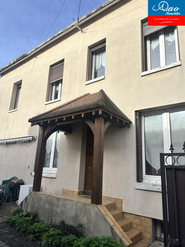 Maison - 105 m² - 4 pièces