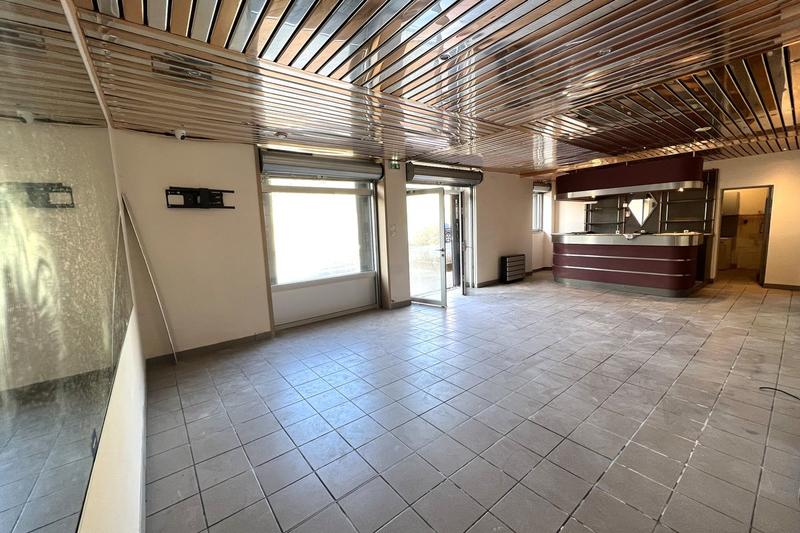Local commercial - 93 m²
