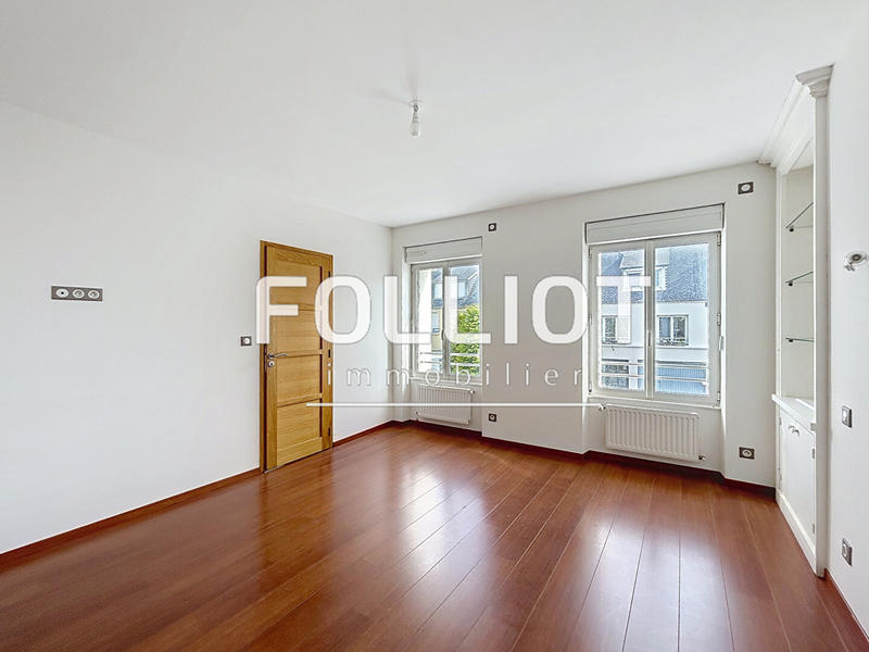 Maison - 170 m² - 5 pièces