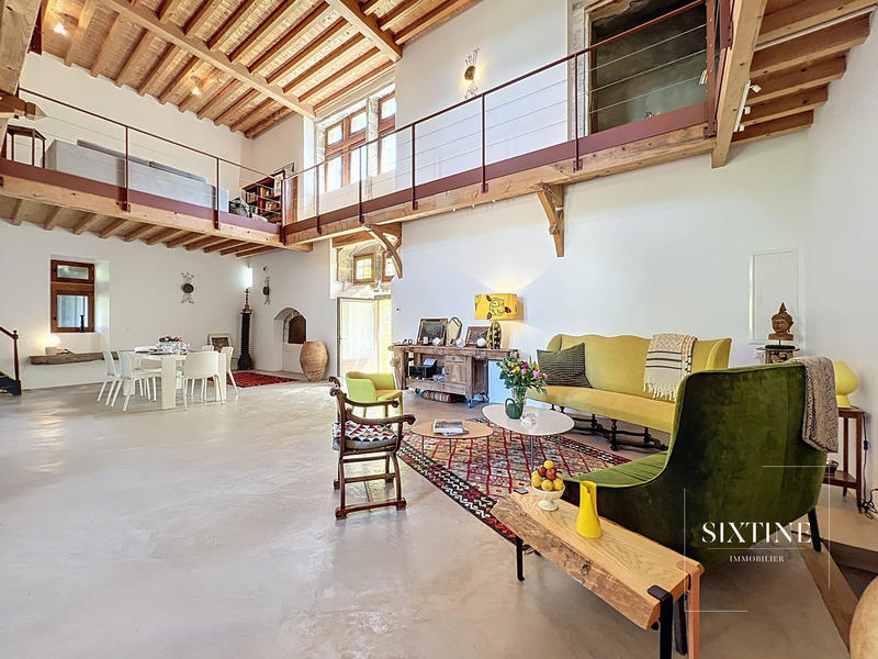 Château - 500 m² - 12 pièces