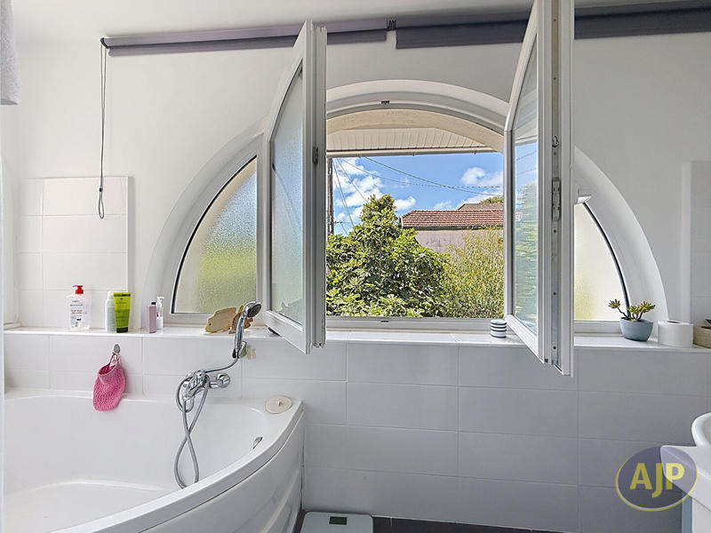 Maison - 149 m² - 7 pièces