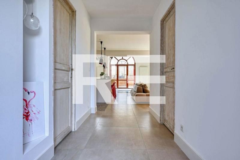 Maison - 166 m² - 6 pièces