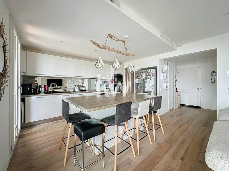 Appartement - 92 m² - 4 pièces