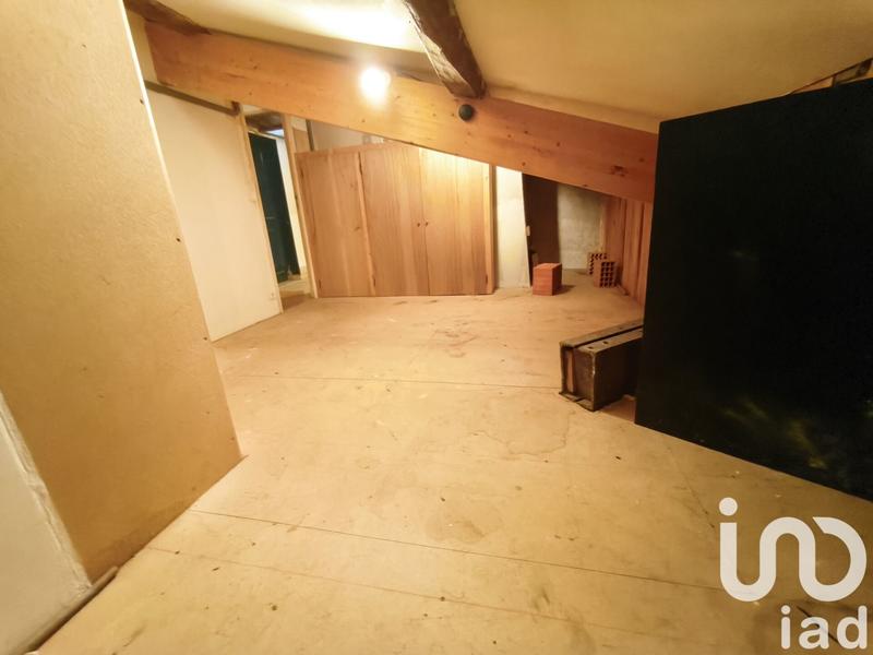 Maison - 240 m² - 8 pièces