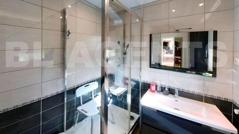 Maison en pierre - 176 m² - 6 pièces