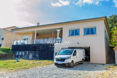 Maison - 168 m² - 5 pièces