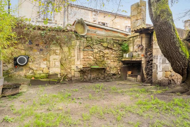 Maison de maîtres - 220 m² - 7 pièces