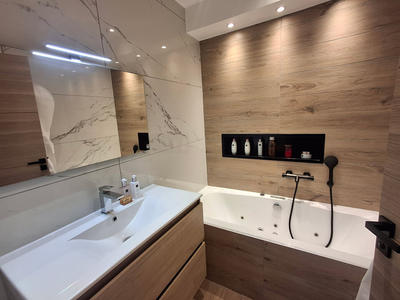 Appartement - 82 m² - 5 pièces