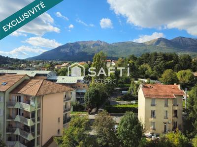 Appartement - 84 m² - 4 pièces