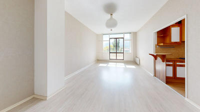 Appartement - 83 m² - 2 pièces