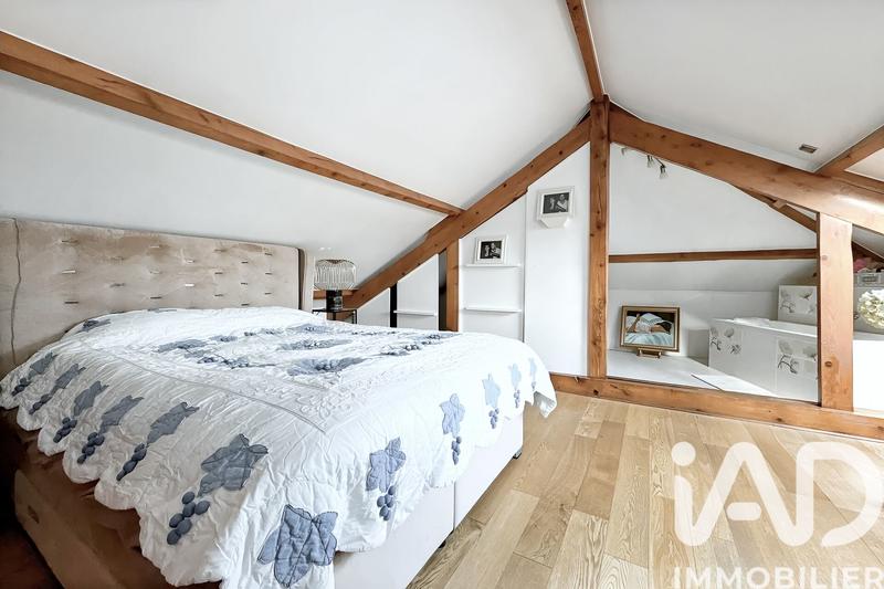 Maison - 215 m² - 5 pièces