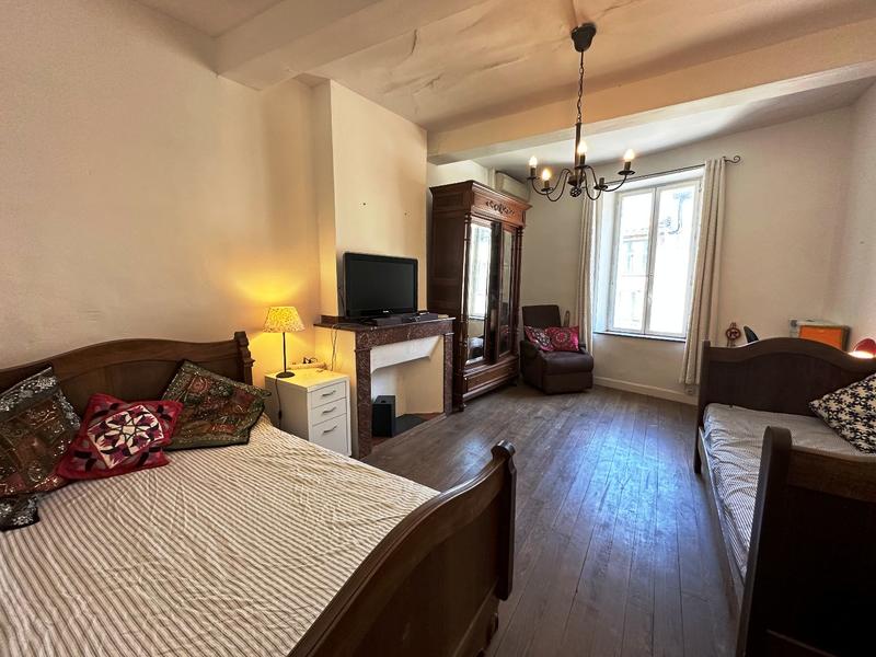 Maison - 281 m² - 7 pièces