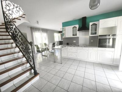 Maison - 141 m² - 6 pièces