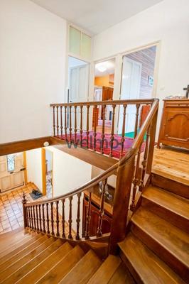 Maison - 179 m² - 9 pièces