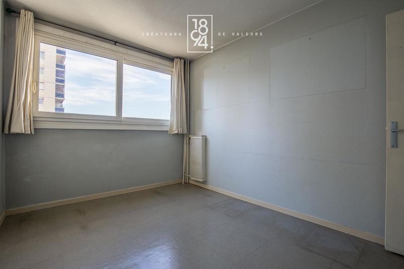 Appartement - 79 m² - 4 pièces