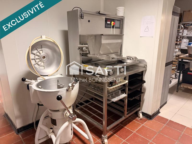 Local commercial - 310 m²