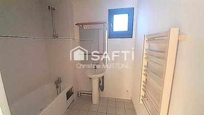 Appartement - 70 m² - 4 pièces