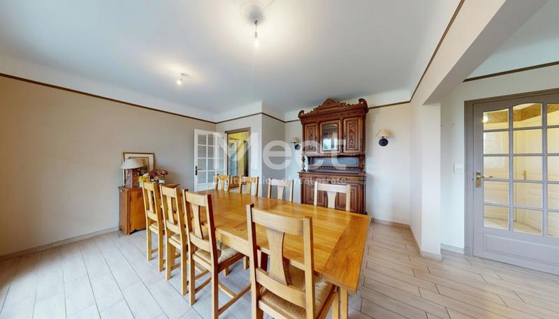 Pavillon - 316 m² - 12 pièces