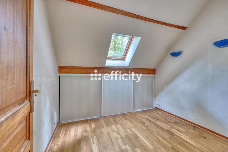 Demeure - 270 m² - 8 pièces