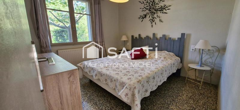 Maison - 328 m² - 15 pièces