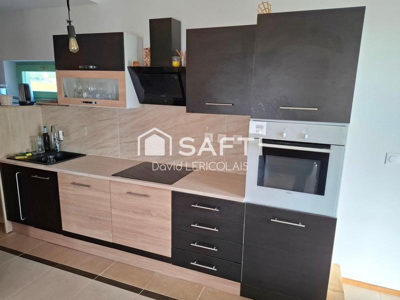 Maison - 90 m² - 5 pièces