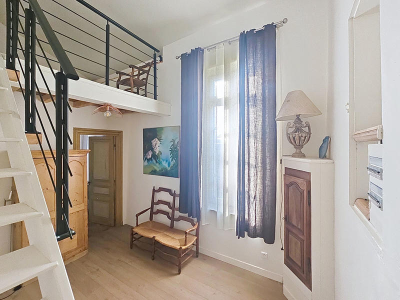 Maison de ville - 220 m² - 8 pièces