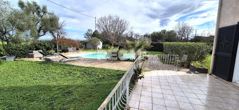 Villa - 177 m² - 5 pièces