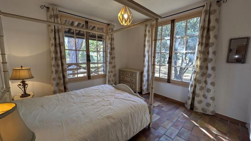 Villa - 266 m² - 8 pièces