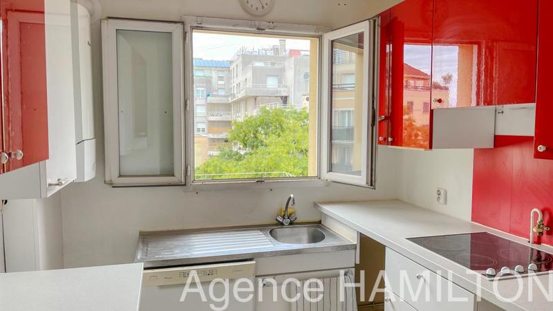 Appartement - 79 m² - 4 pièces