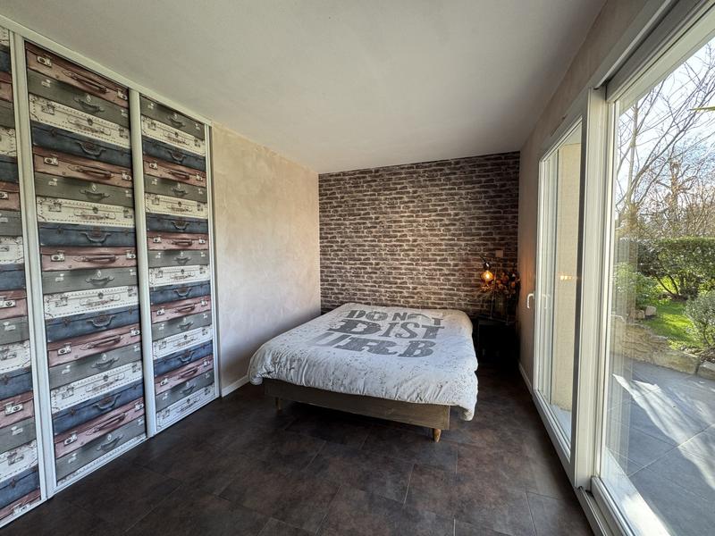 Maison - 200 m² - 7 pièces