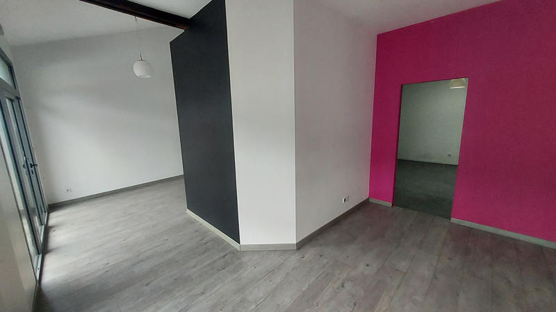 Local commercial - 65 m² - 3 pièces