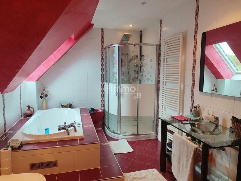 Immeuble - 183 m² - 7 pièces