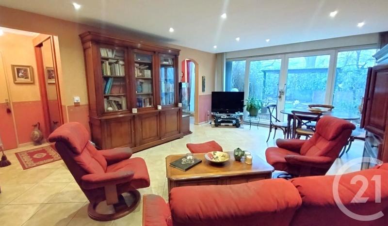 Appartement - 103 m² - 5 pièces