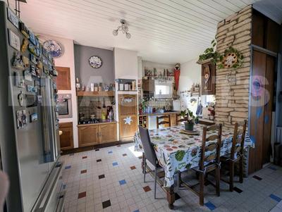 Maison - 96 m² - 4 pièces