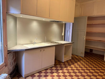 Maison - 190 m² - 13 pièces